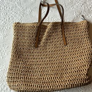 Straw beach bag